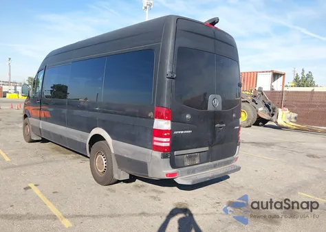 2018 Mercedes-Benz Sprinter 2500 High Roof V6 z USA, uszkodzony, nr VIN WDZPE8CD7JP624030